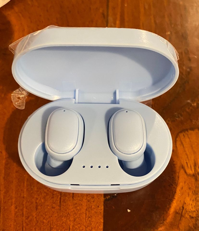 Wireless Bluetooth Earbuds with Charging Case & Power Cord