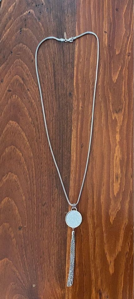 Long Silver Glitter Pendant Necklace 32"