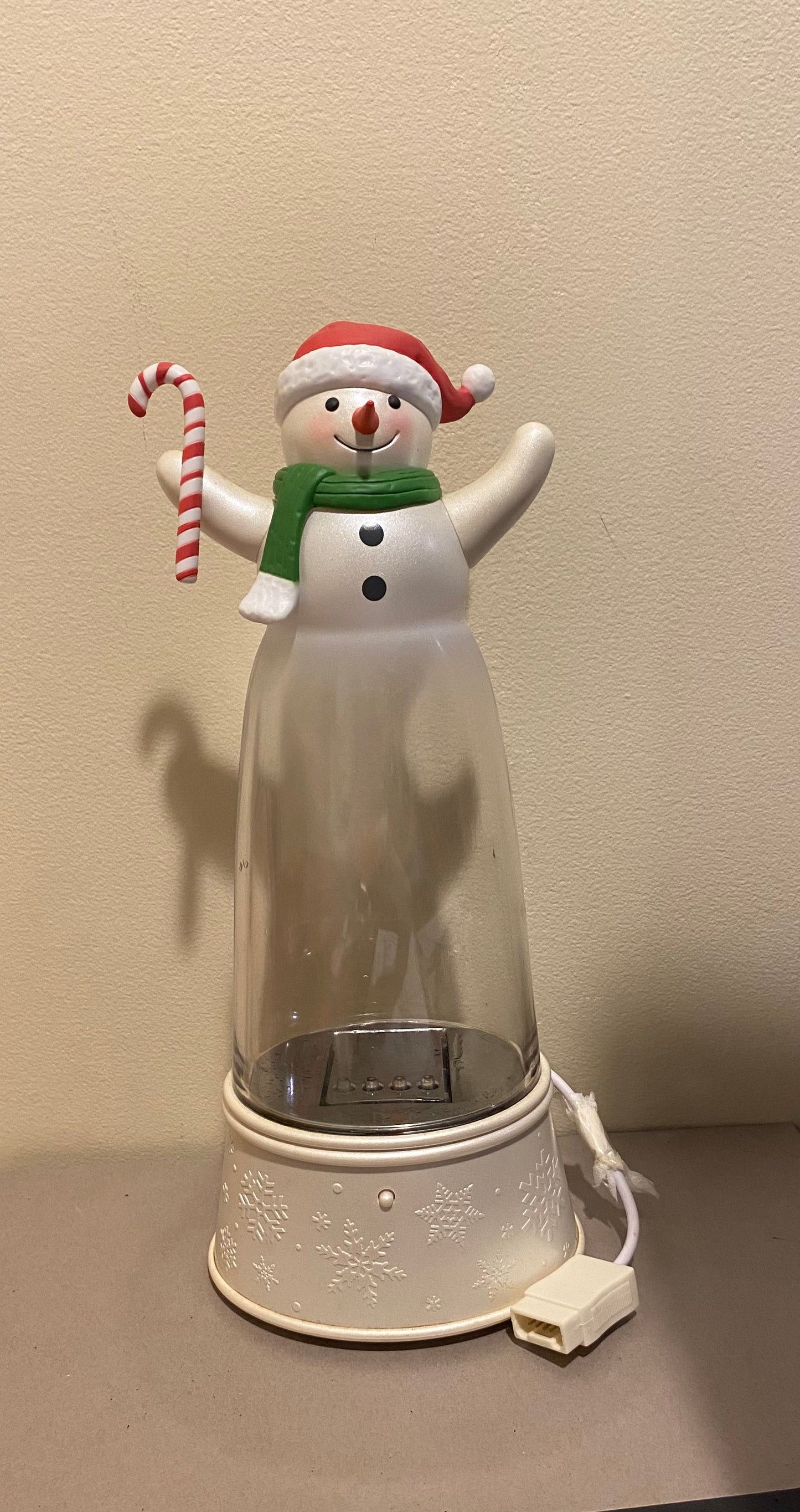 Hallmark Festive Fountains Candy Cane Snowman with Power Cord