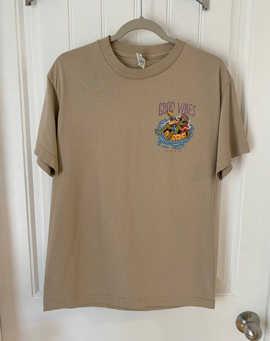 Good Vibes Alien Tee Shirt Medium