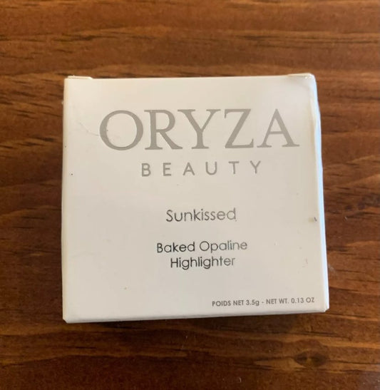 Oryza Beauty Sunkissed Baked Opaline Highlighter